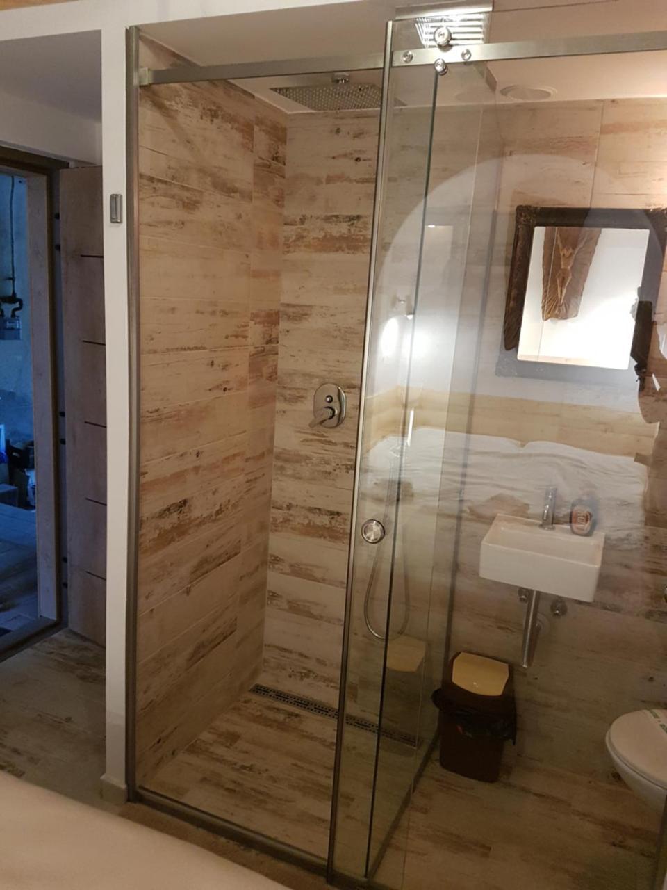 Luky13 Appartement Braşov Buitenkant foto